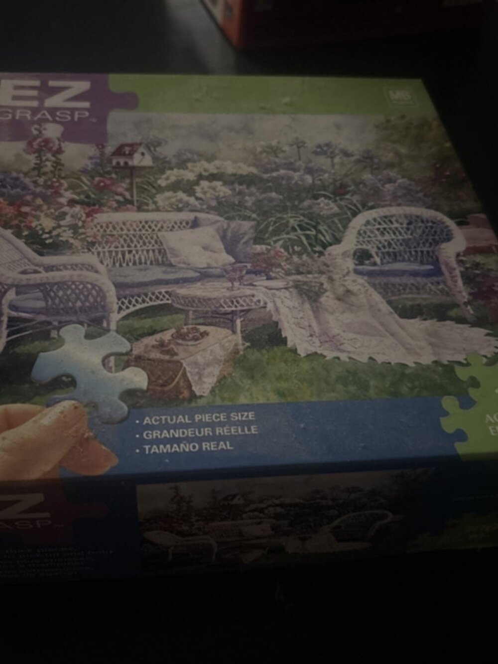 HASBRO EZ GRASP 300 PIECE JIGSAW PUZZLE WHITE WICKER SUMMER